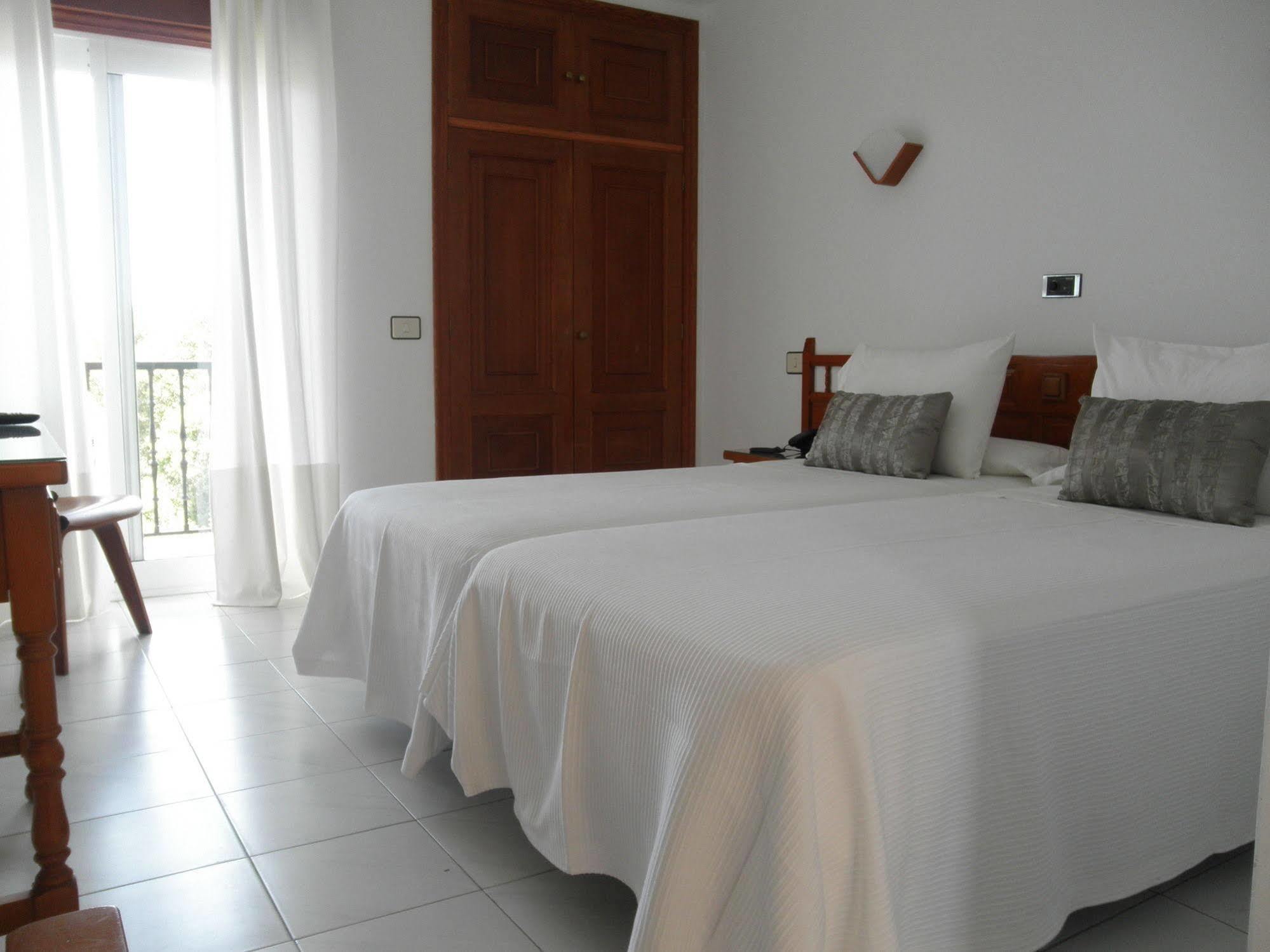 Hotel Farsund อาเรอัส ภายนอก รูปภาพ